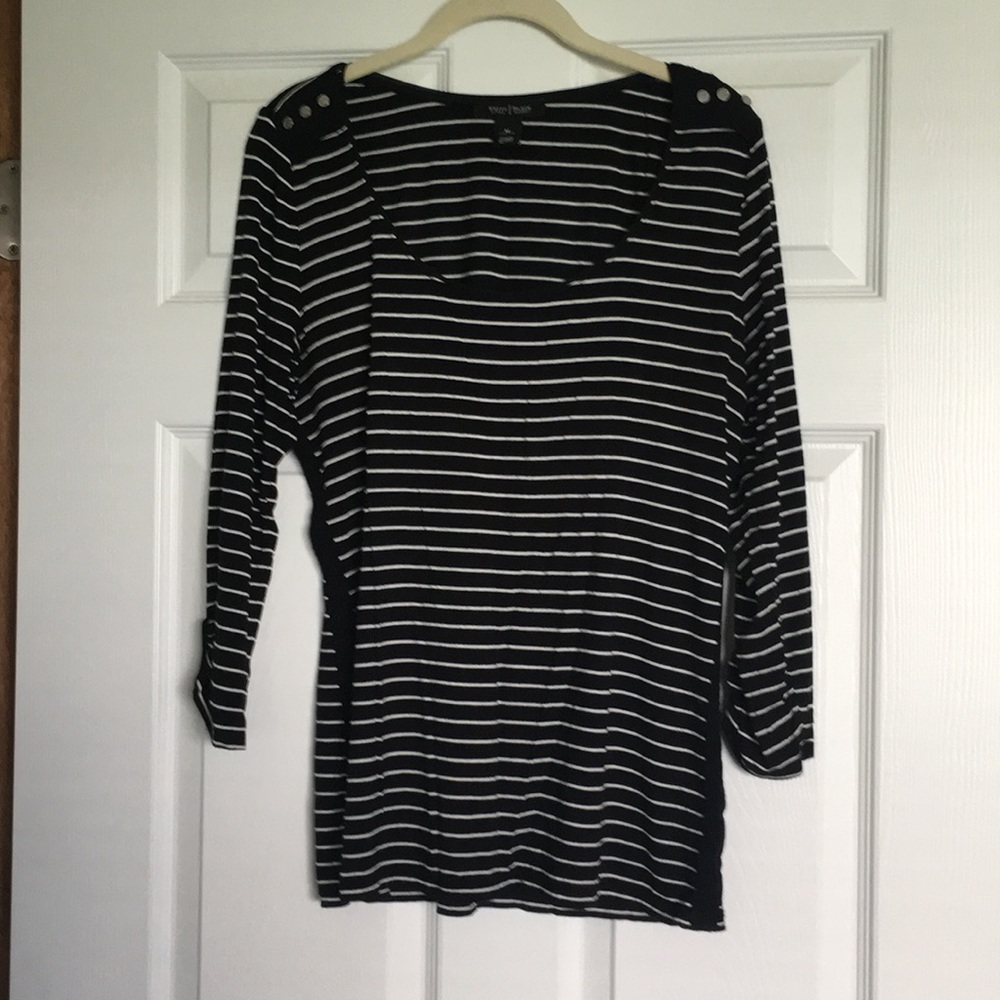 3/4 length shirt